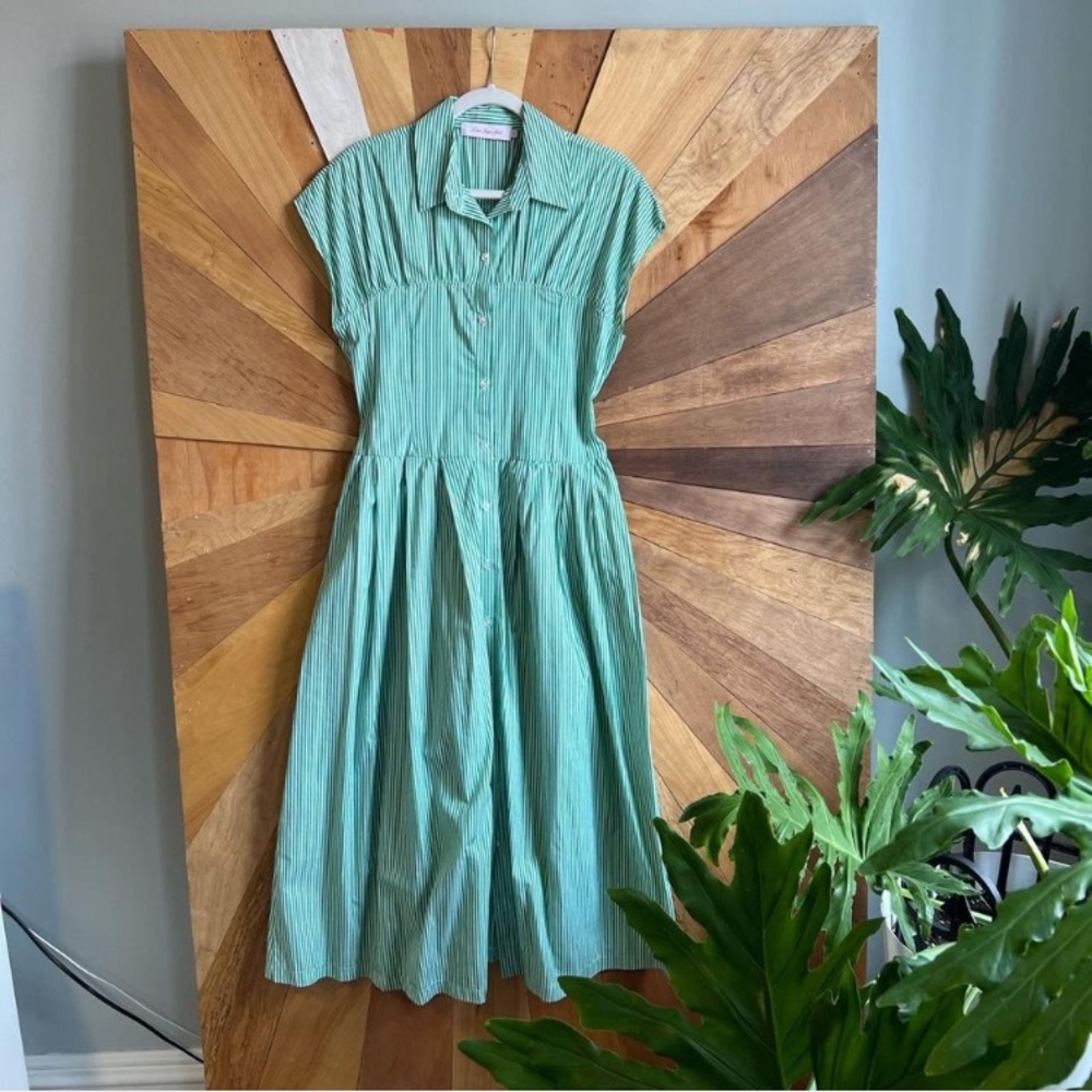 Lisa Says Gah Green Pleated Midi Sundress